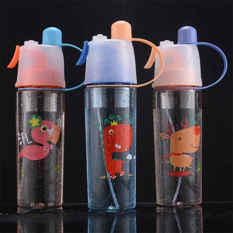 Custom LOGO Gift 400ML 600ML Drinking Cup Plastic Mist Climbing Spray Bottles Creative Outdoor Sports Spray Water Bottle