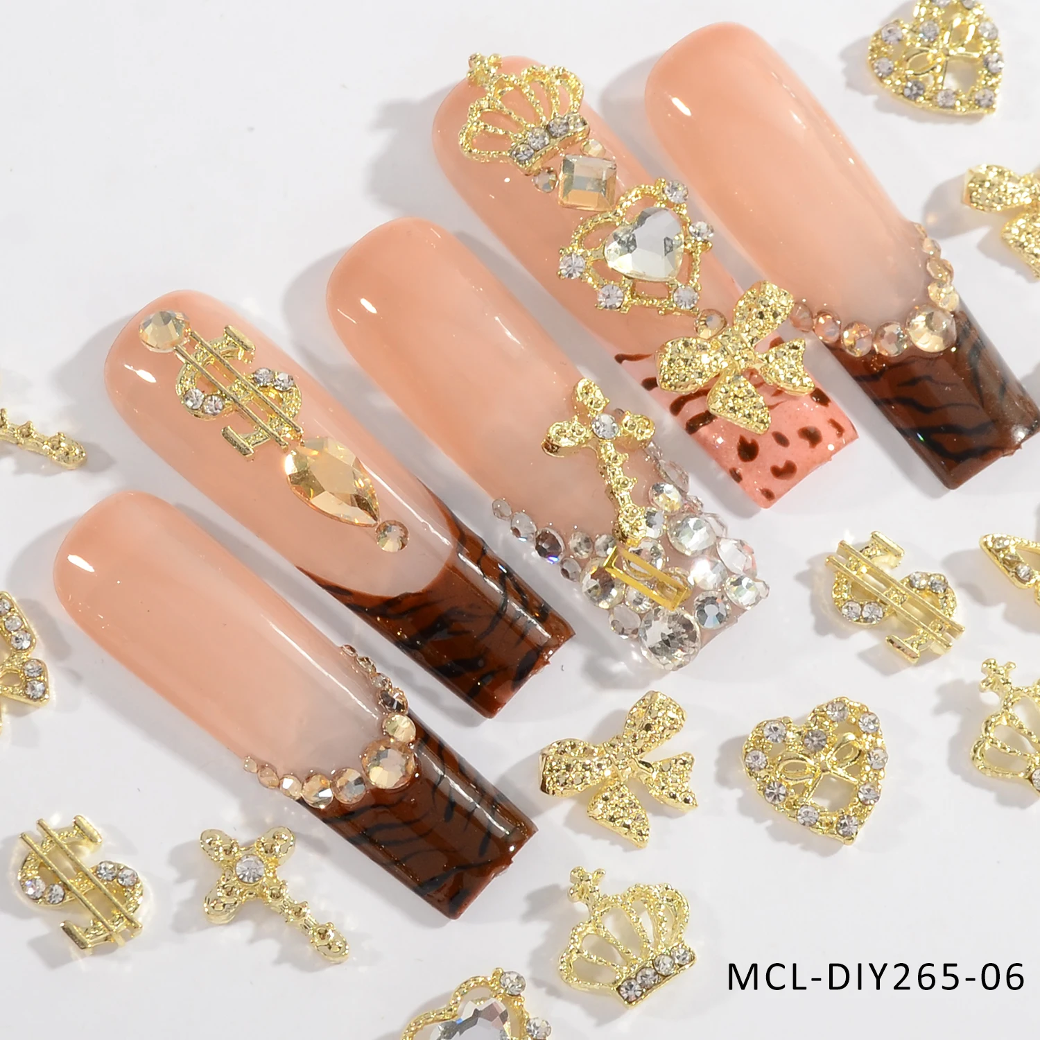 3D Big Luxury Nail Ornaments Gold Rhinestone Inlaid Nail Art Charms Metal Nail Designs for Lady