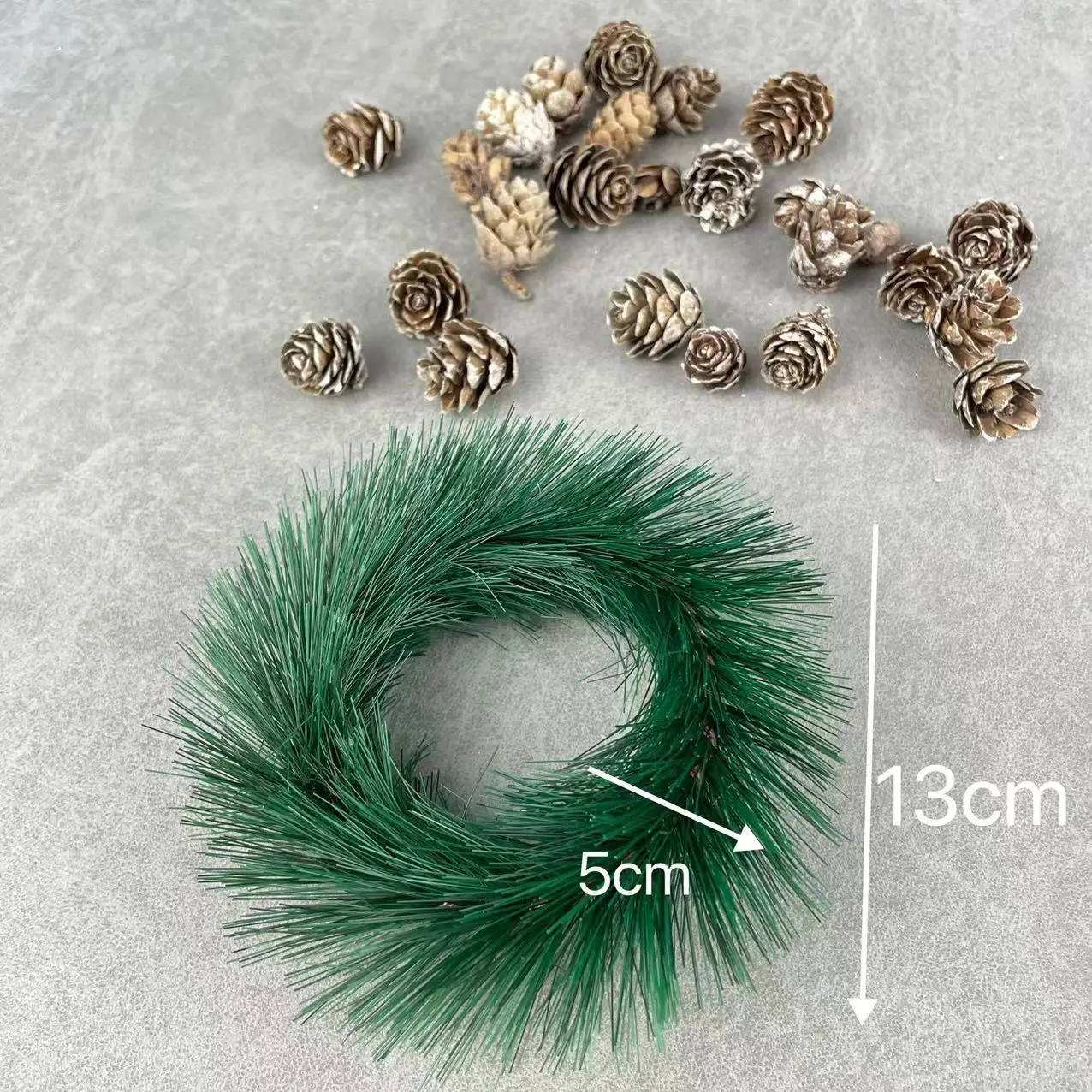 1:12 Dollhouse Miniature Mini Hemp Circle Plastic Teng Strip Simulation Small Christmas Wreath Grass Ring Door Knocker