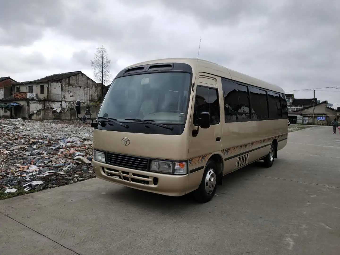 Popular Used Toyota Bus Used Coaster Bus in good working condition less working hours cheap vehicle for sale