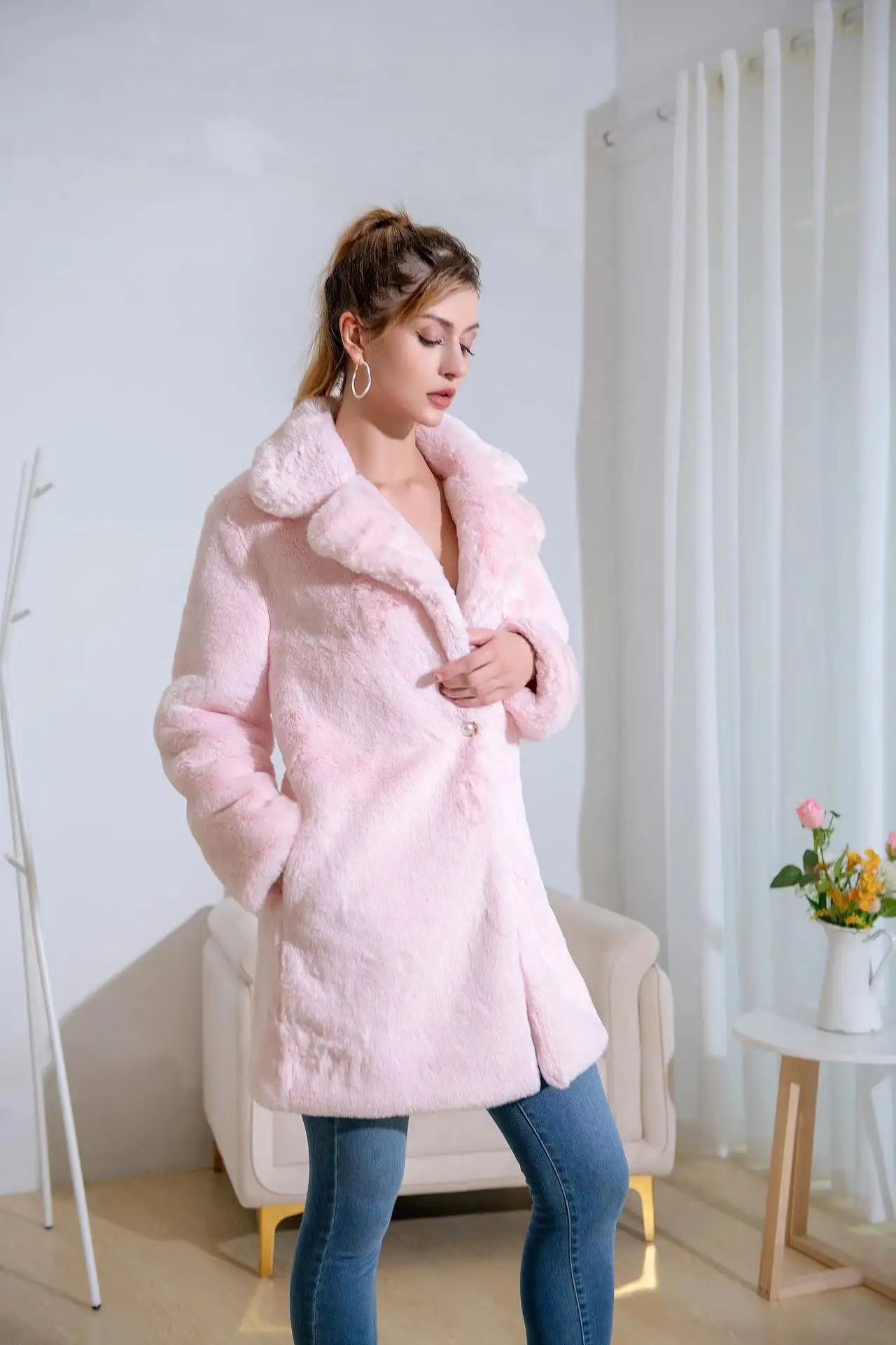 OEM custom wholesale Plus size ladies faux fur coat big size 8XL women jacket fashion winter coat faux fur shenzhen lily Cheng