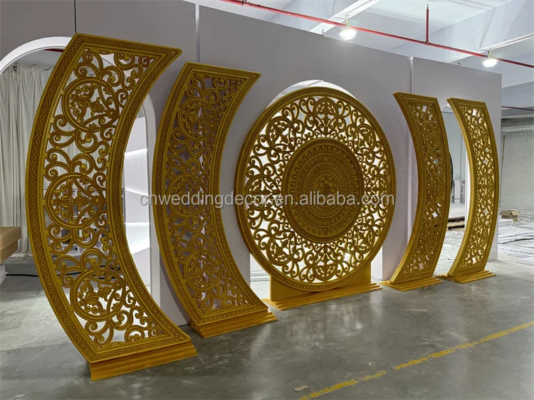 SMOOTH High Quality Popular Indian Style Gold Acrylic Photograph Carved Frame Backdrop For Party Event Wedding Decoration