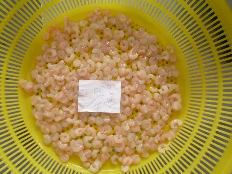 Свежие замороженные дикие креветки глубоководного мопса Красного хрусталя 3050 70100 очищенные красные креветки для Испании