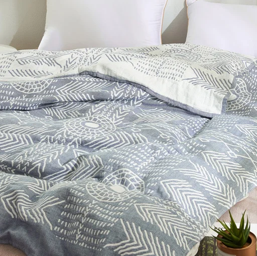 SIPEIEN Combed Cotton 3 Layer Soft Gauze Quick Dry throw blanket cotton thin and light summer blankets