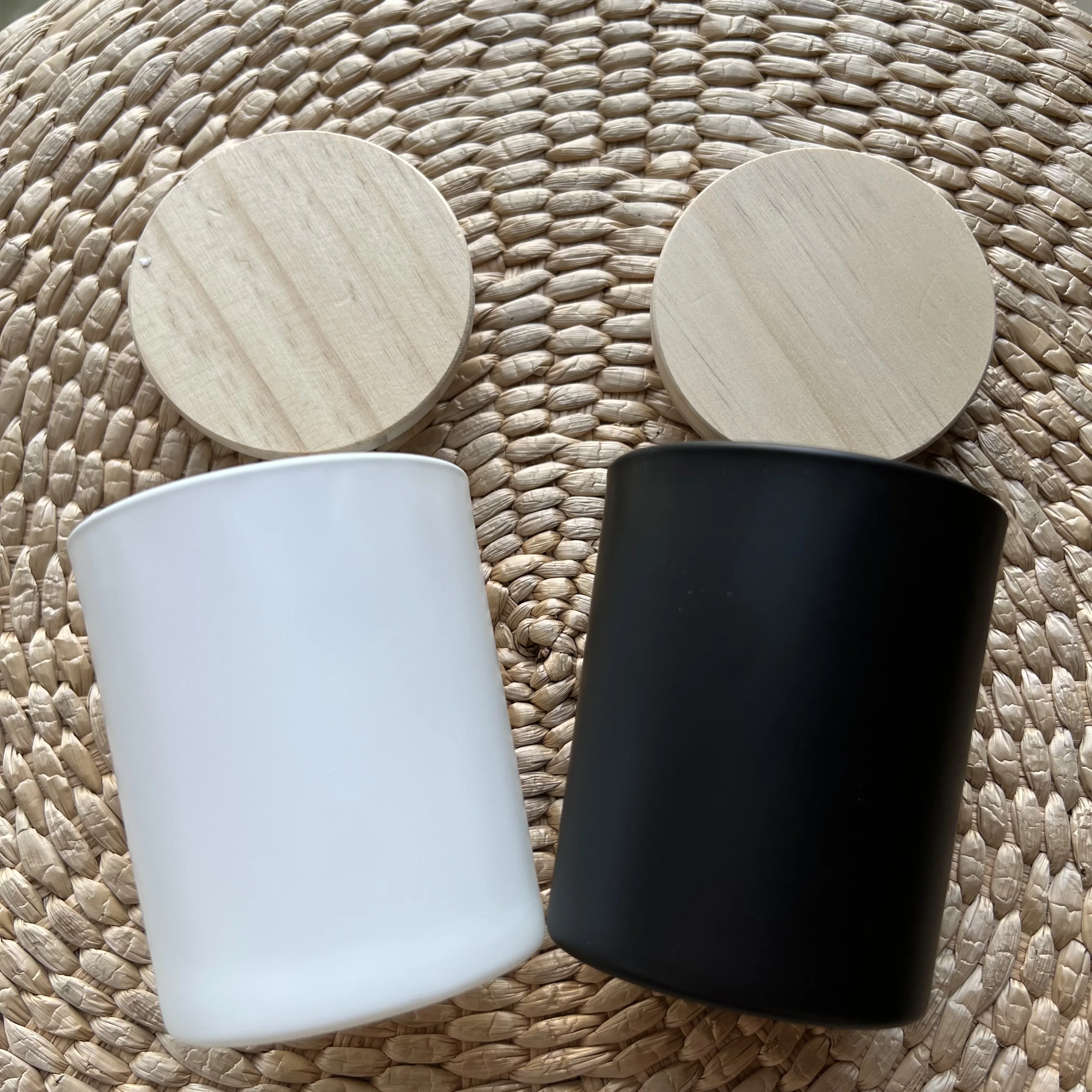 Wholesale black glass candle jar with lid 8oz 10oz 14oz custom logo glass jars for candle making