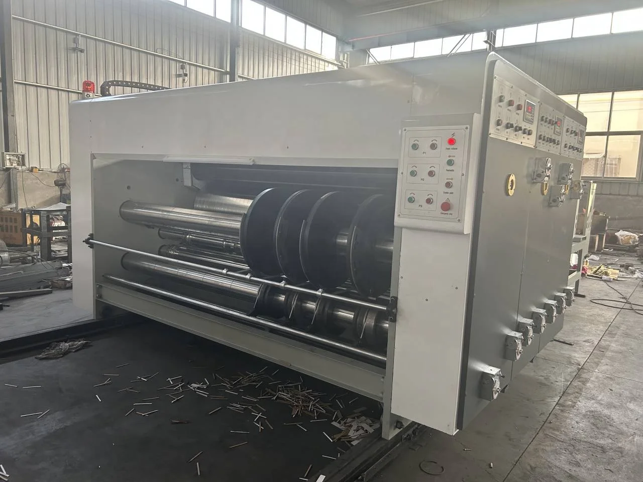 Chain feeder type two colors Printing slotting die cutting machine