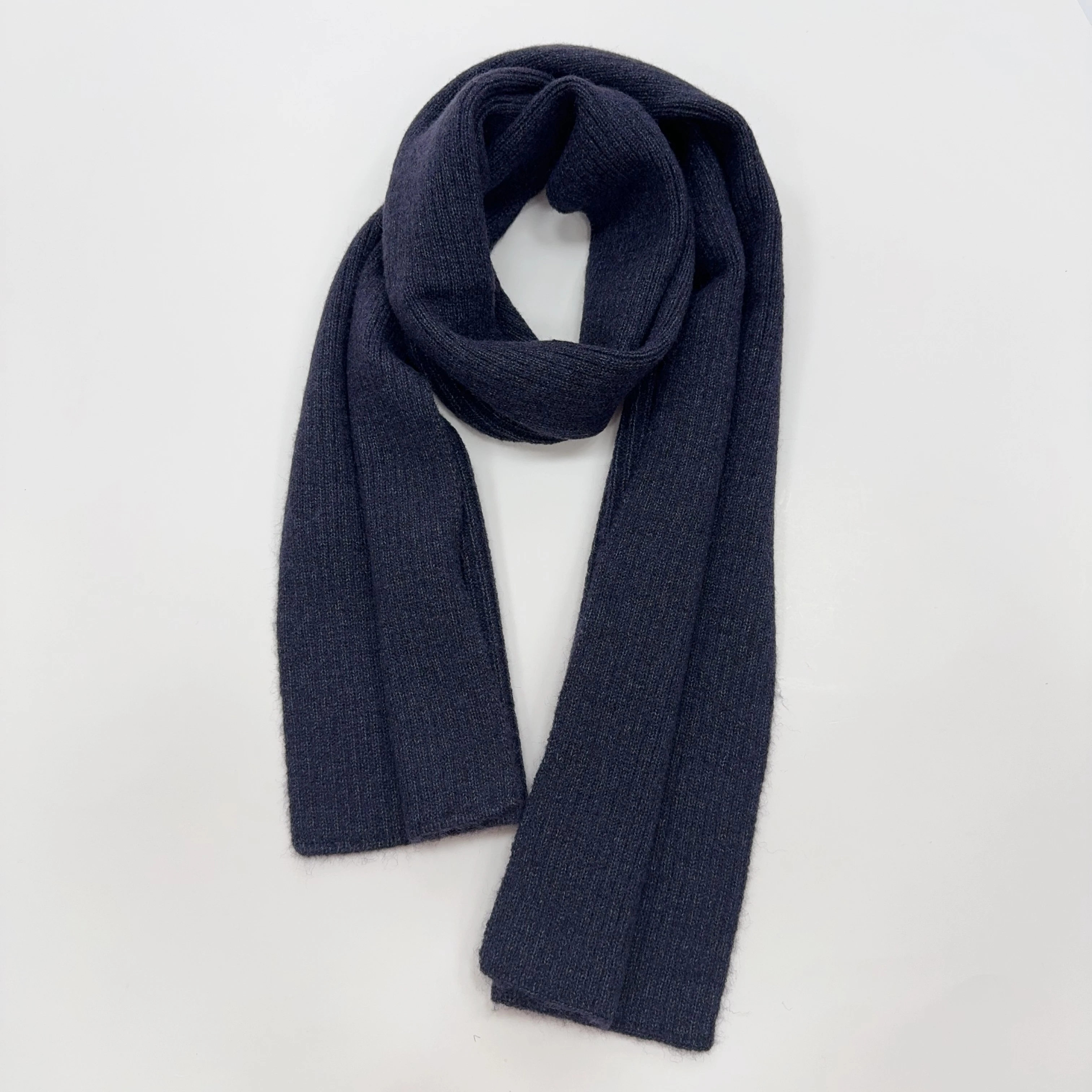 Unisex Winter Solid Color Knitted Flat Needle Scarf Classic Durable Customizable Scarf