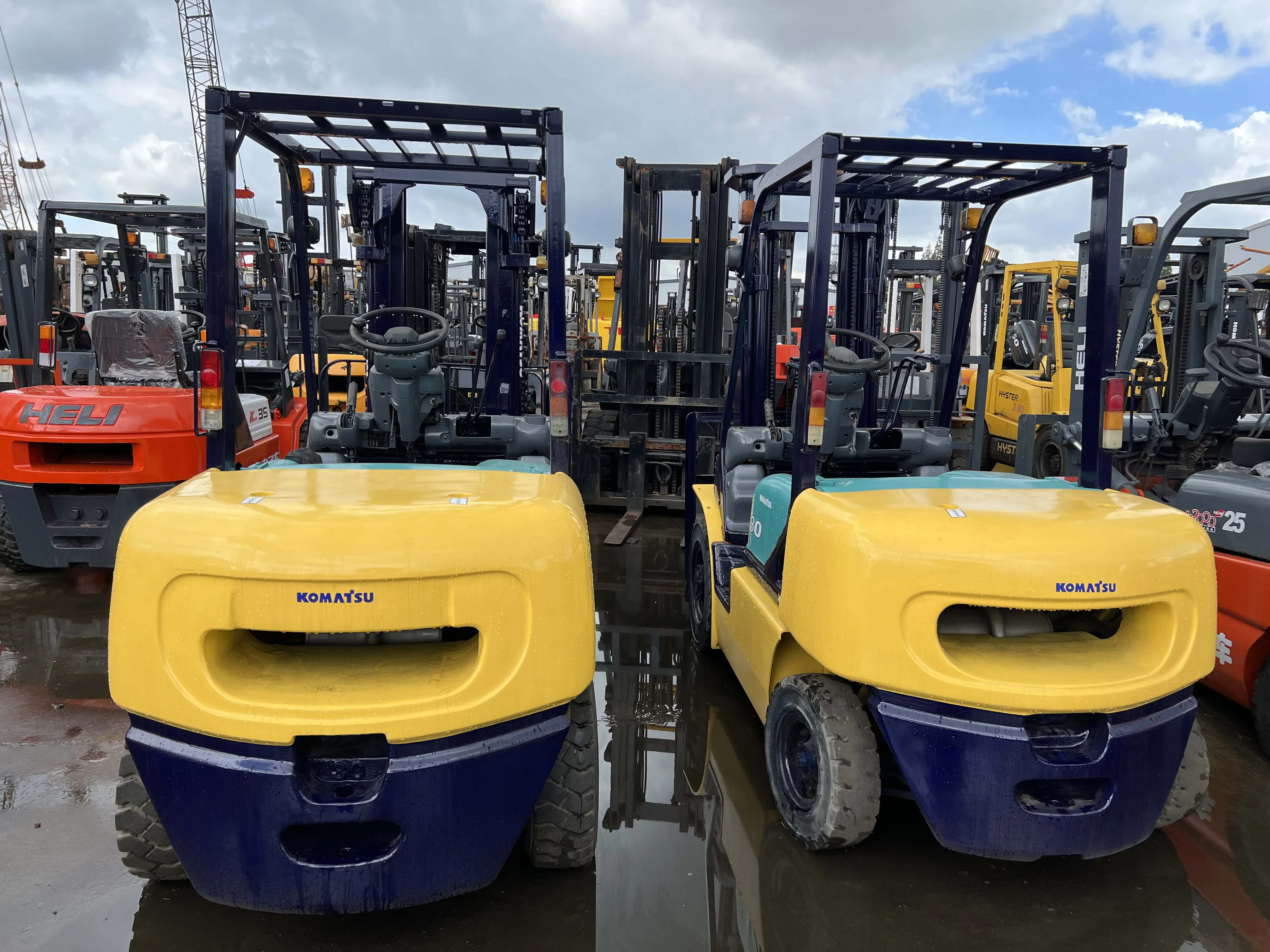 super quality KOMATSU fd30t-14 used secondhand diesel forklift truck originally imported from Japan