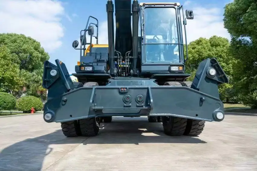 Original Korea Hyundai 210w Wheel Automatic Excavator 21 Ton Robex 210 Excavadora Price Hw210 in stock