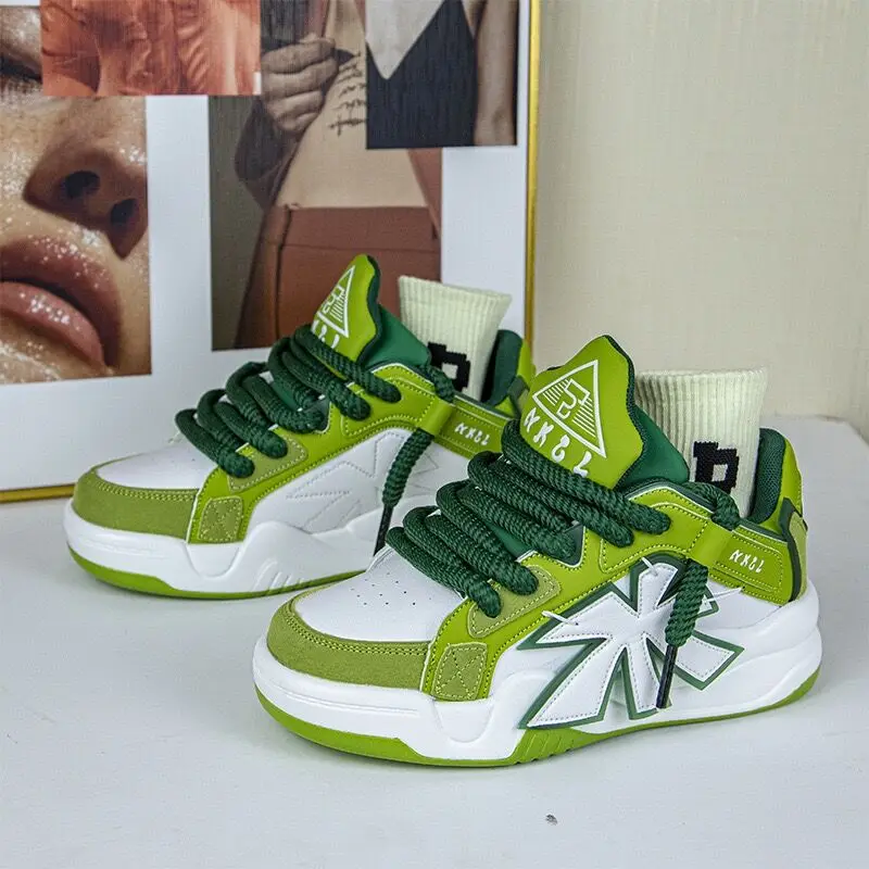 Zari MOQ 30 Pairs Mixed Colors  Thick-soled Increase Chunky Sneakers Matching Couples Casual Shoes New Student Sport Shoes