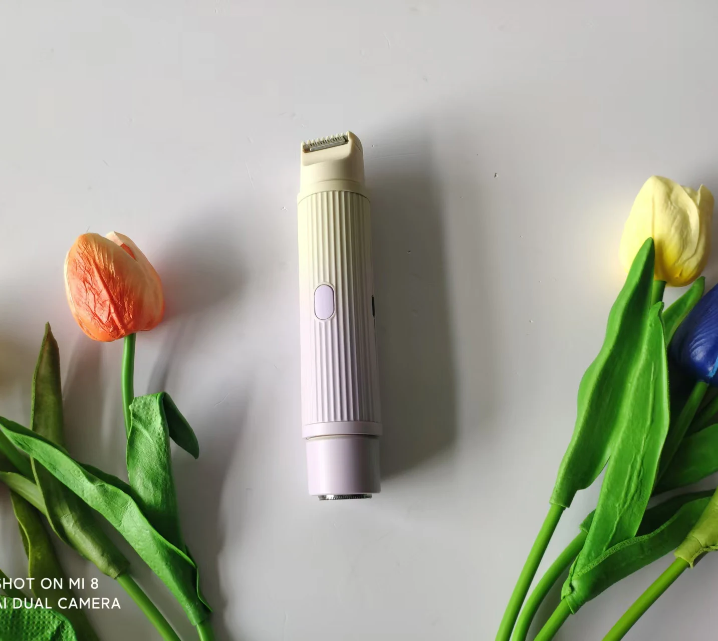 Электробритва для удаления волос с двумя головками