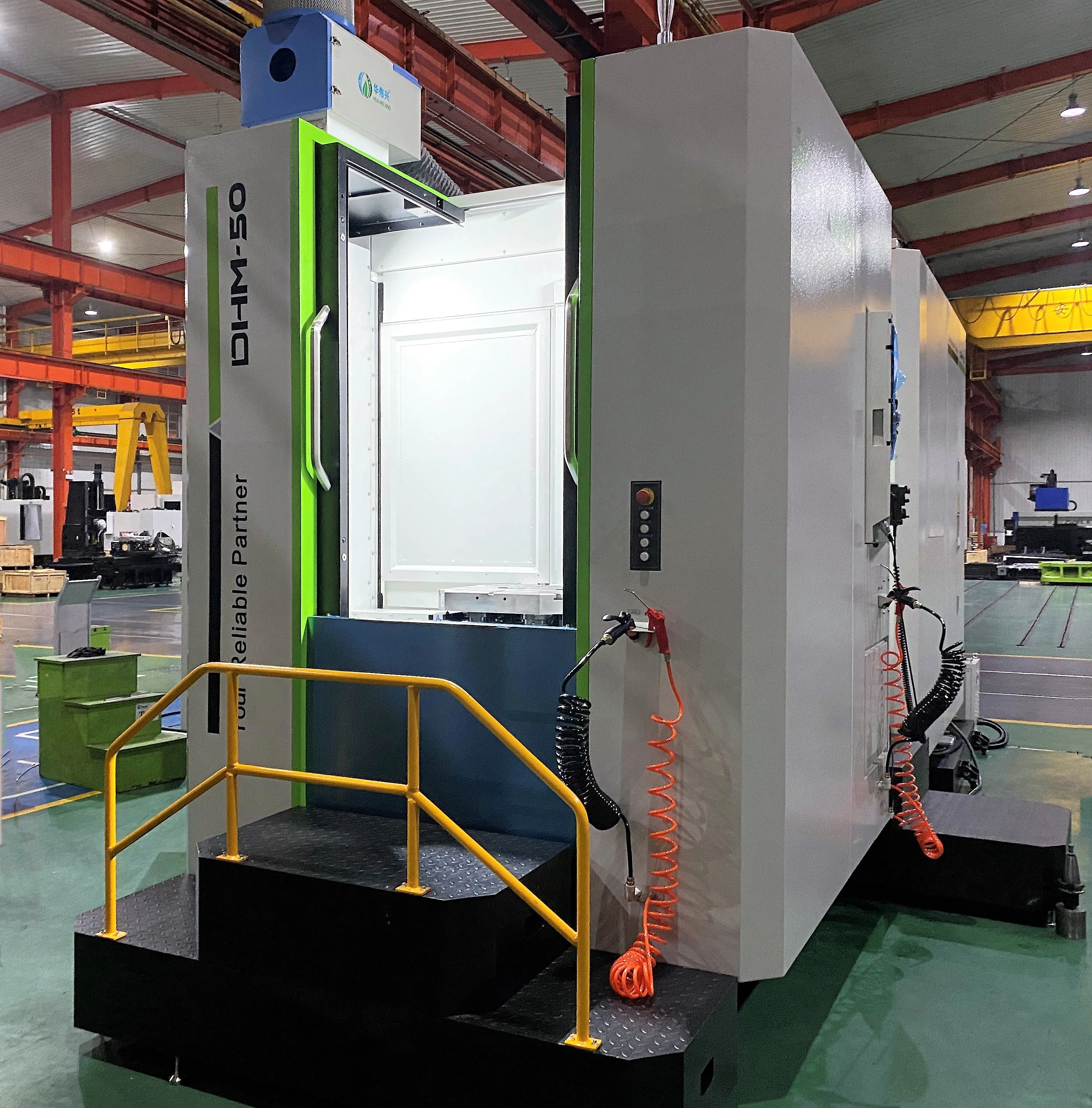 DHM50 обновления внешний вид 4 оси горизонтальный многоцелевой станок с ЧПУ фрезерный станок с ЧПУ обрабатывающий центр с ЧПУ