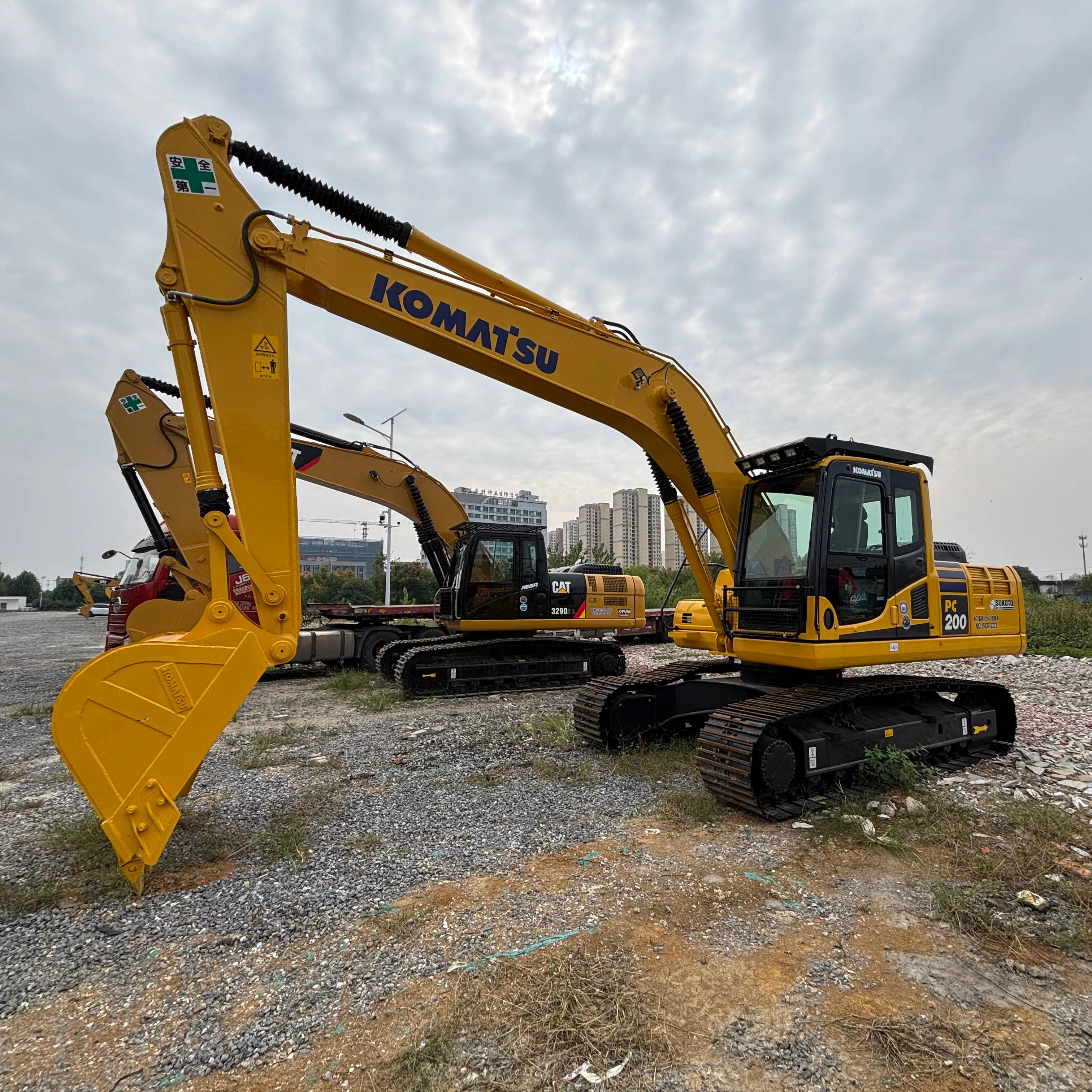 Новый заказной Komatsu PC200 Инженерная строительная техника б/у экскаватор гидравлический гусеничный подержанный