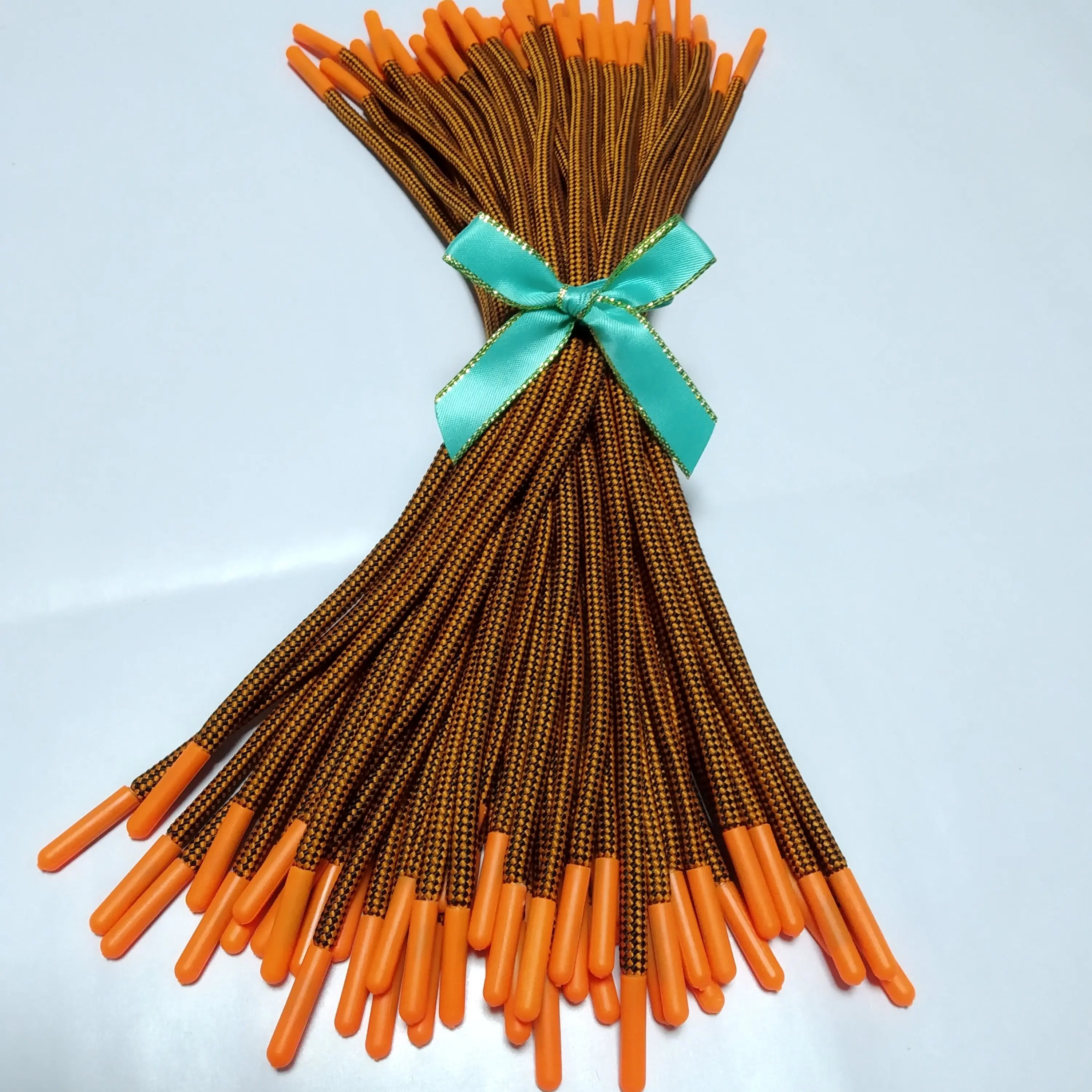 factory custom flat rope with colorful plastic ends of the hoodie cord