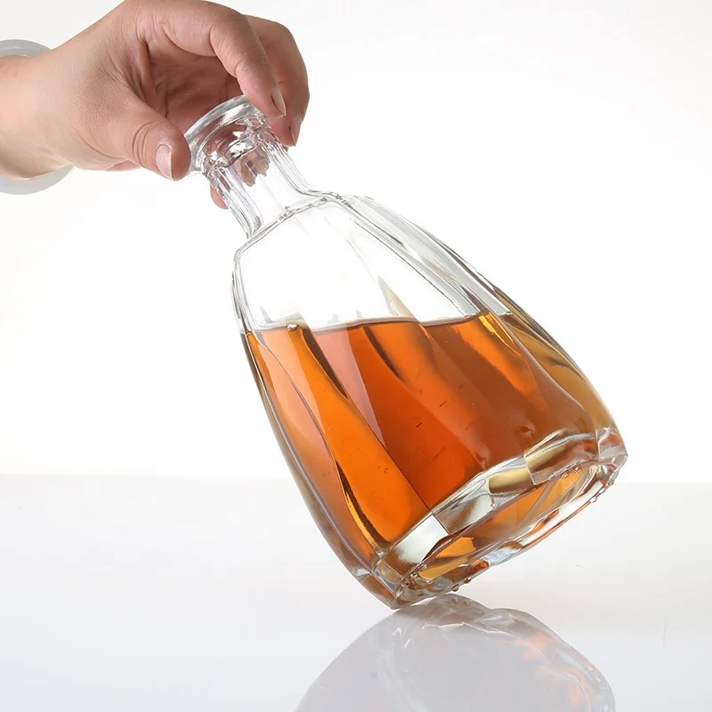 750ML Glass liquor bottles. Sturdy, stylish. Ideal for storing various spirits.