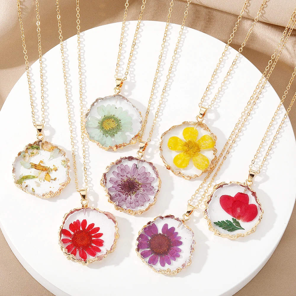 Fashion Accessory Epoxy Real Flower Pendant Necklace Transparent Pastoral Style Simple Jewelry Flower Necklace