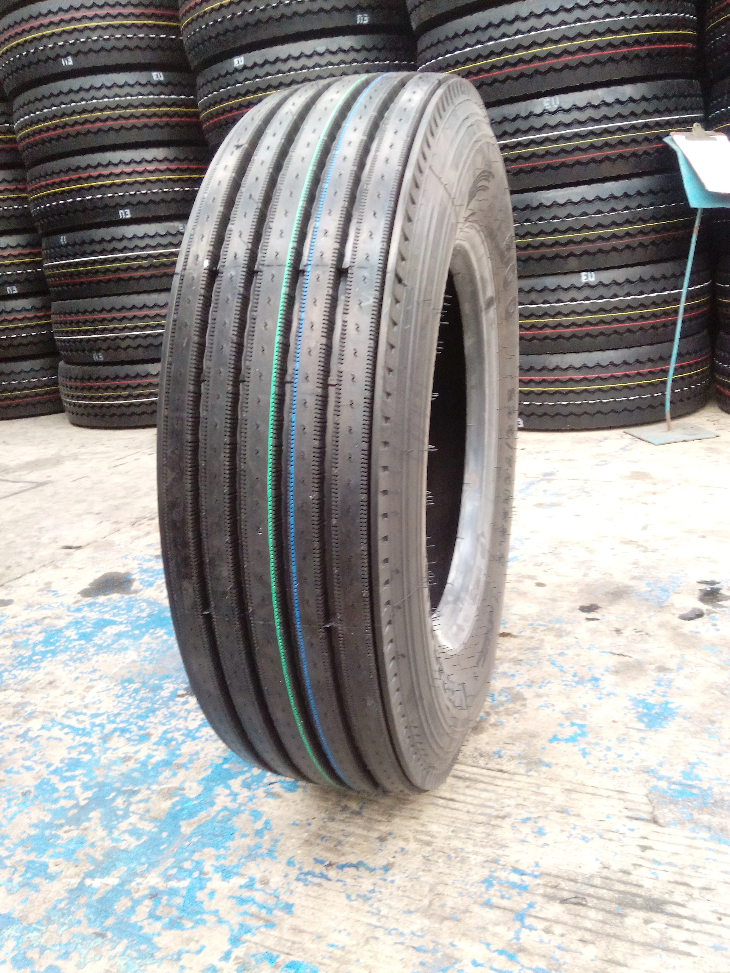 Китайская Фабрика шин для грузовиков Amberstone и ANNAITE 295/80R22.5 11R22.5 315/80R.22.5 385/65R22.5 шина
