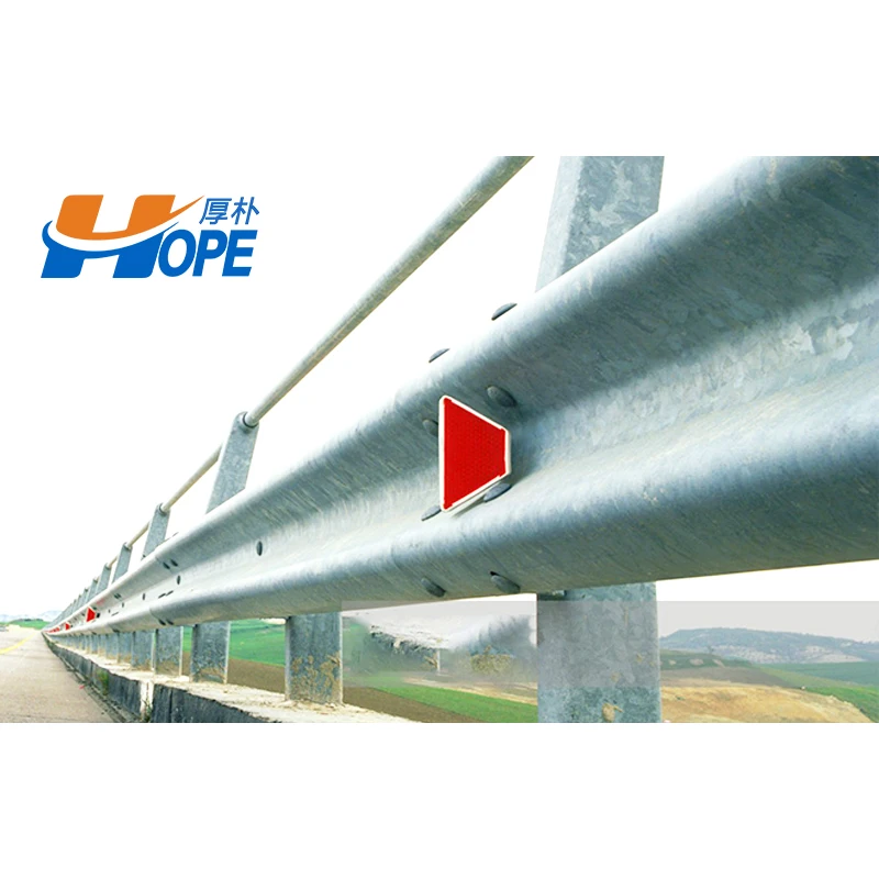 Светоотражающие пластиковые дорожные знаки