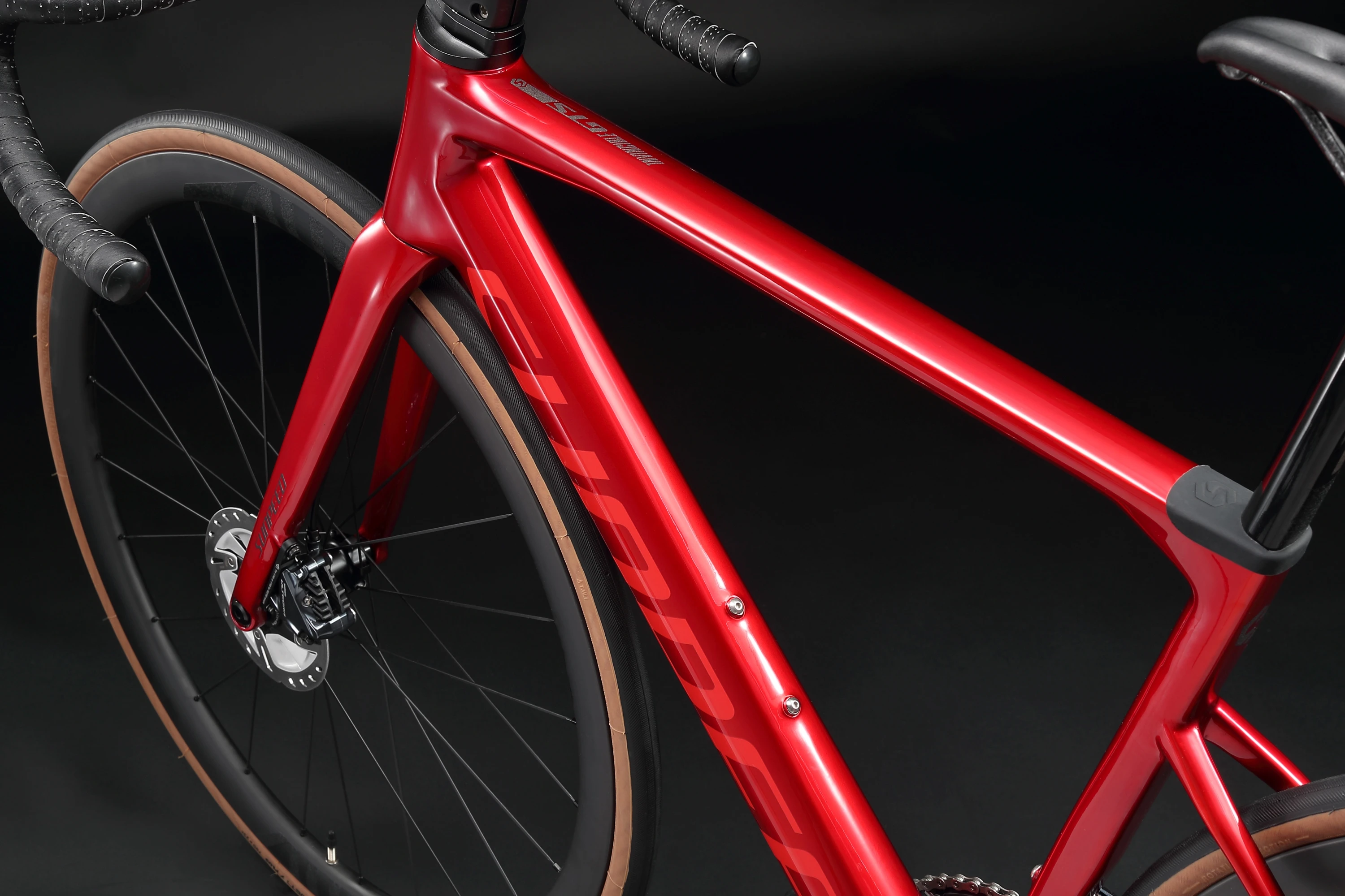 New arrival SUNPEED INVINCIBLE GTS carbon racing road bike carbon bicycle