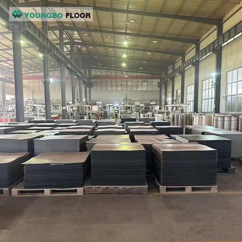 Low Prices Hot sales 100% Waterproof Luxury Vinyl Plastic Flooring Plank Self Adhesive Floor