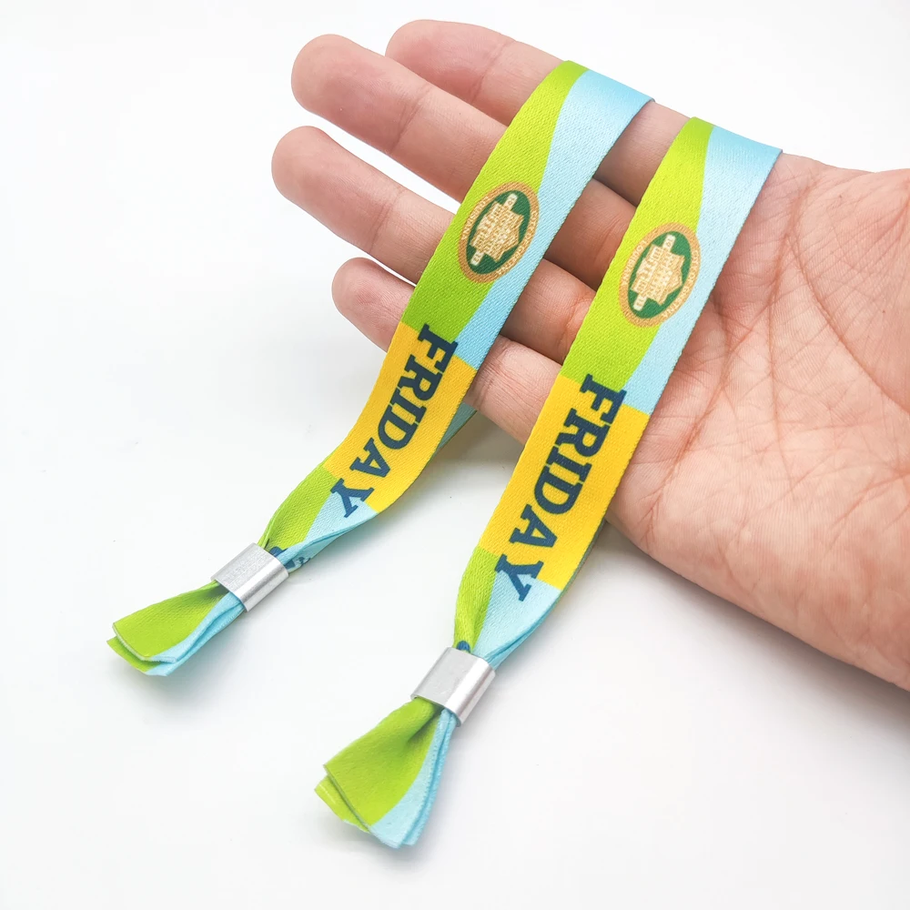 Promotional Eco Friendly Adjustable Plastic Clip Event Party Bracelet Custom Festival Fabric Woven Wristbands