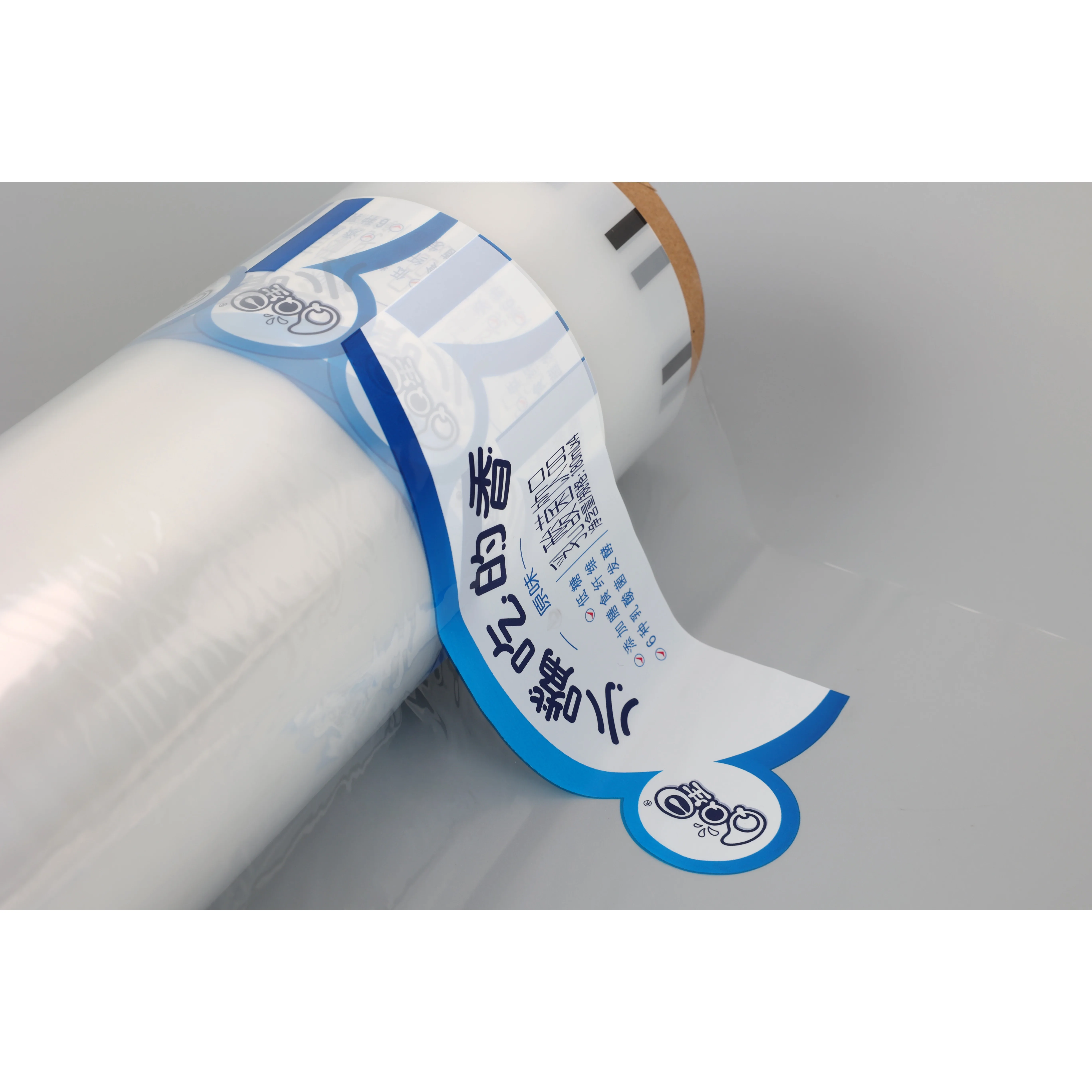 polyolefin shrink film contains 30% of post customer recycled material