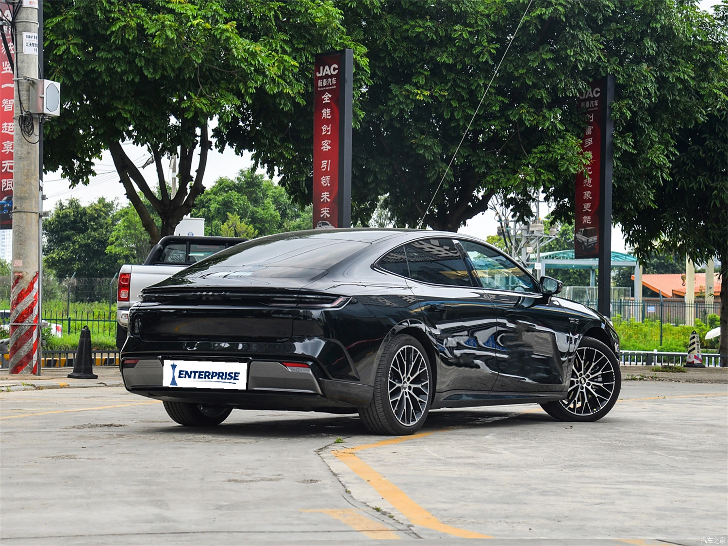 Hot-Sale Cheap Geely Galaxy E8 New Electric Vehicles Long Range Pro Galaxy E8 Max Import From China EV Cars Adults Vehicle