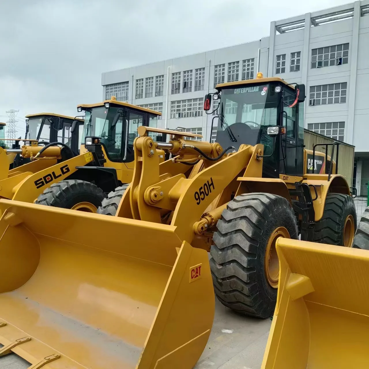 Рынок подержанных погрузчиков предложение гусеничный погрузчик CAT 936H 950H 980H 966H цена гусеничного погрузчика 23 тонны