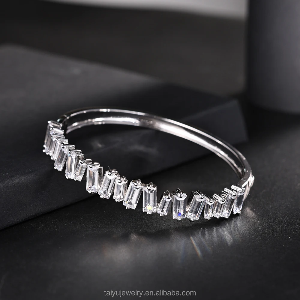 Turkish Handmade Wholesale 925 Sterling Silver Jewelry Design 925 Sterling Silver Jewelry Shiny Stone Woman Handcuff Bangles