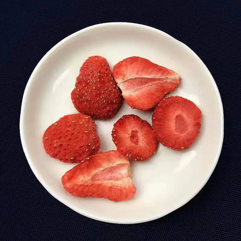 Free Samples Candied Dried Strawberry Pieces Freeze Dry Strawberry