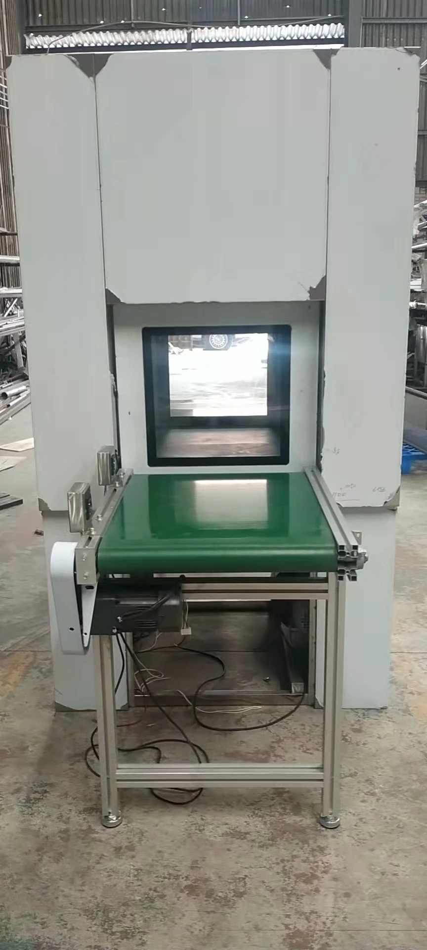2022 Mask Factory Tunnel Conveyor Air Shower Type Pass Box Auto Roll Conveyor Line Air Shower Clean Room
