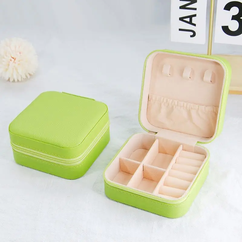 EverBright New 360 Degrees Rotation PU Leather Jewelry Box With Glass Window/Mirror Large Rotatable Jewelry Storage Display Box