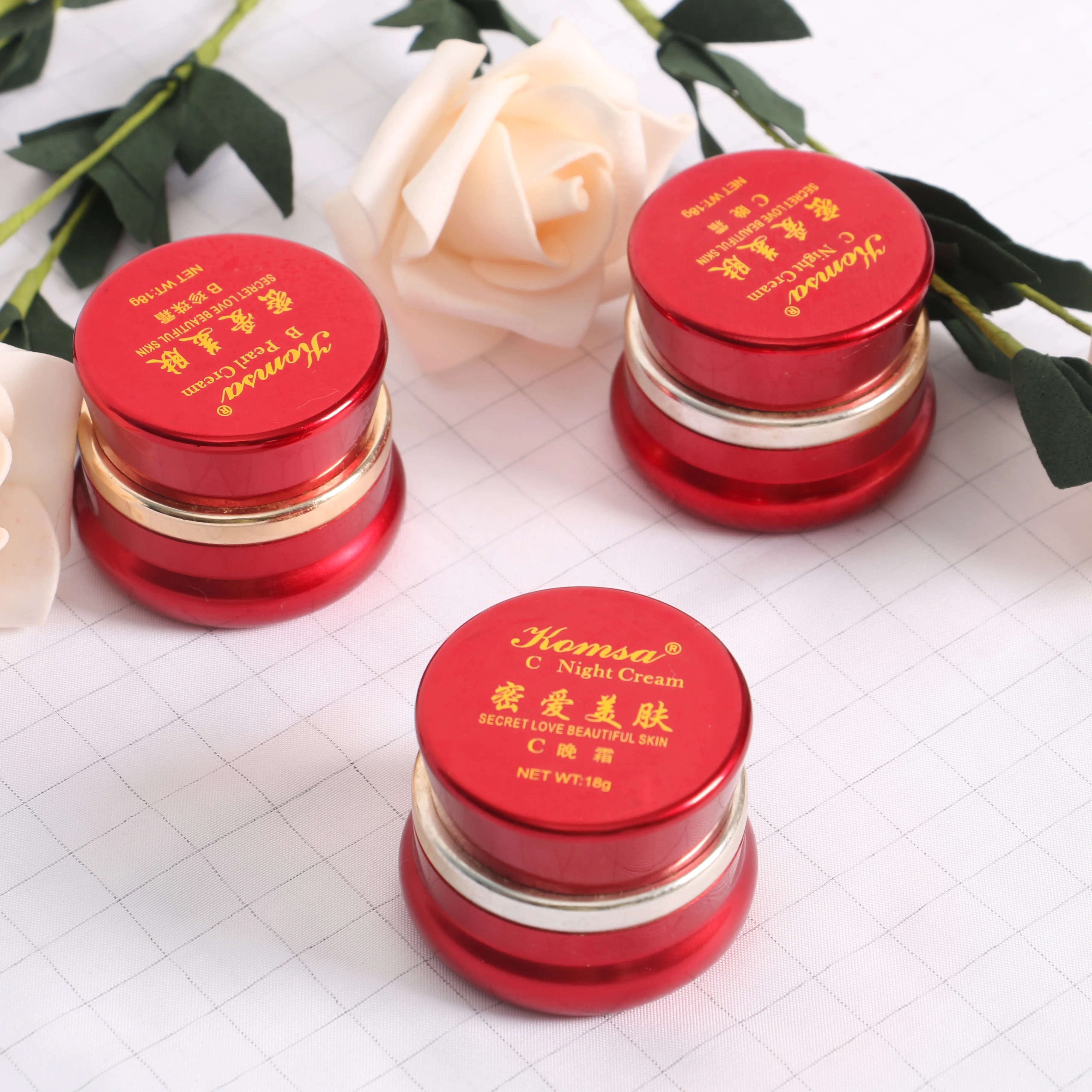 Fancy Elegant Lotion Cream Jars for Cosmetics Gold Small Aluminum 15g 30g 50g Skin Care Cream Glass Metal Customized