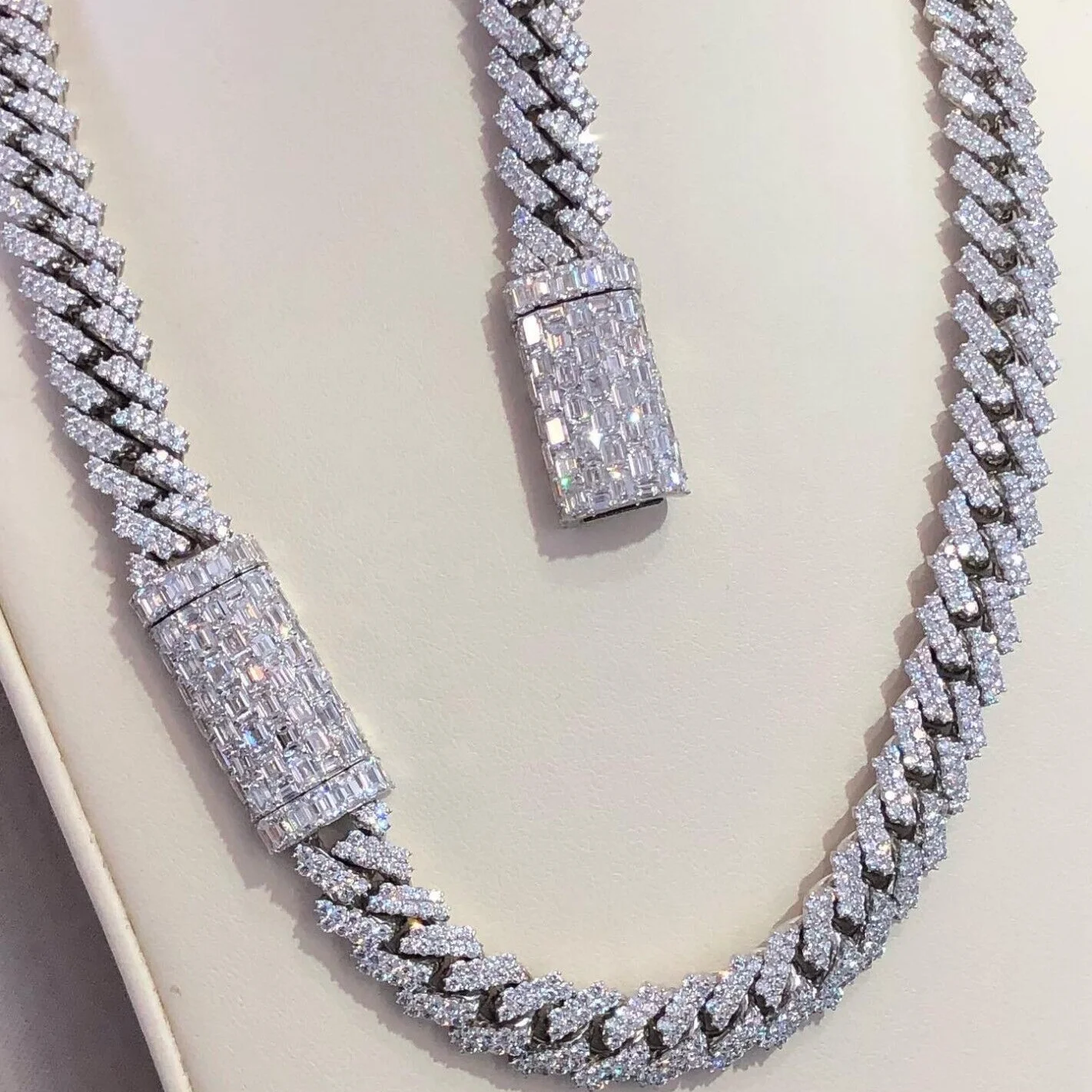 Iced Lab Diamond Jewelry 12mm Width 925 Silver 2 Rows IGI Certificate HPHT VS1 Diamond Lab Grown Diamond Cuban Link Necklace
