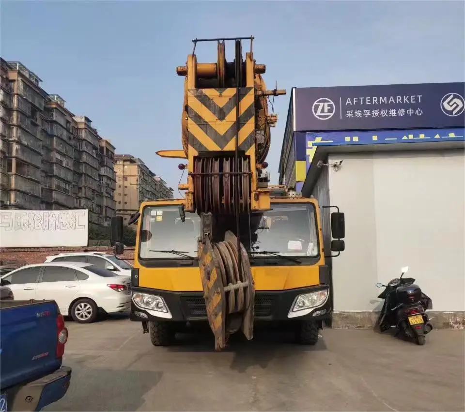 XCMG official crane truck used 130ton truck mobil crane QY130K factory price
