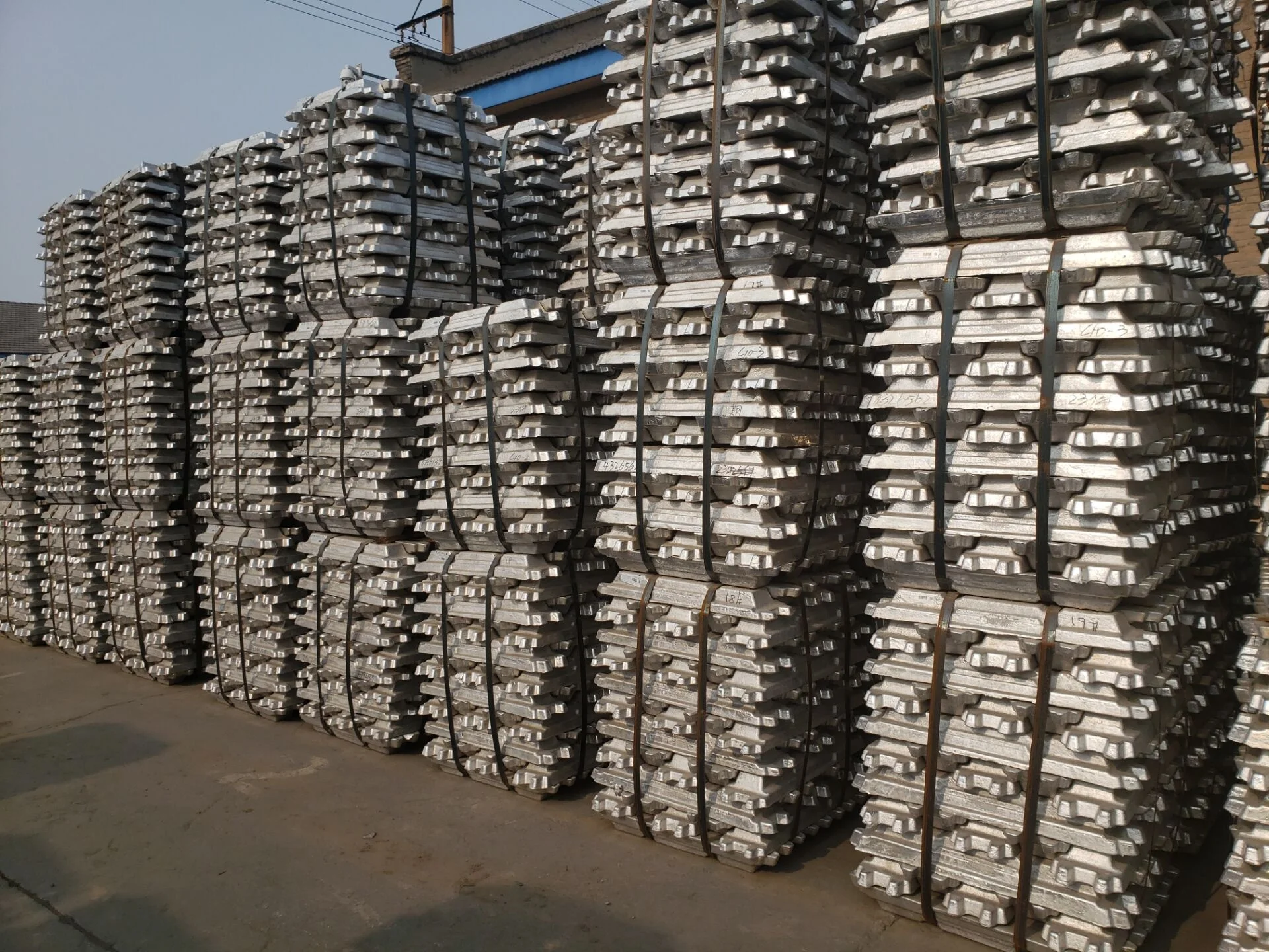 2023 New Production Aluminum Ingot ready to ship Bulk Aluminium Ingots