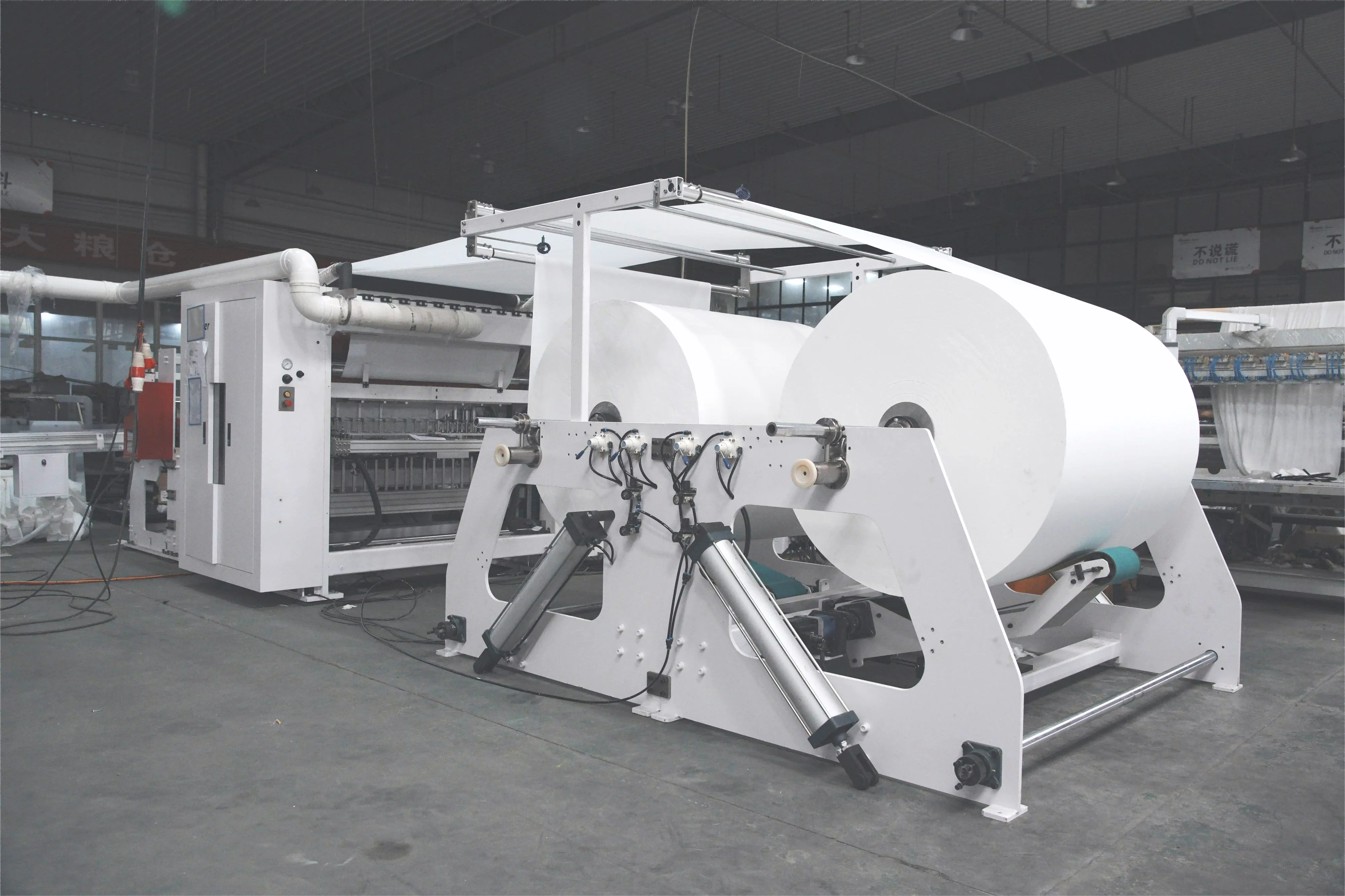 Restaurant Table Cloth Paper Napkin Embossing Folding Perforating Making Machine