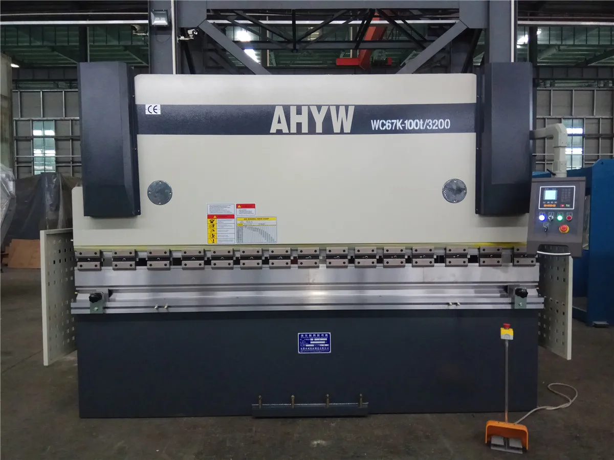  Пресс-тормоз серии YWT с моделью 100T/3200