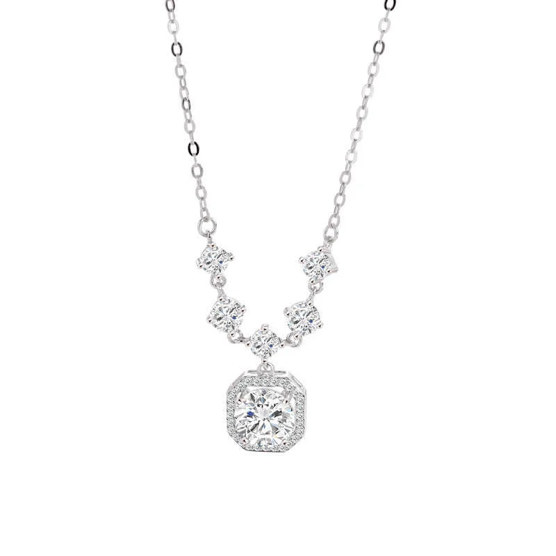 S925 Sterling Silver Square Sugar Necklace for Women Exquisite Light Luxury, Niche & High-end Design Ideal Gift for Girlfriends