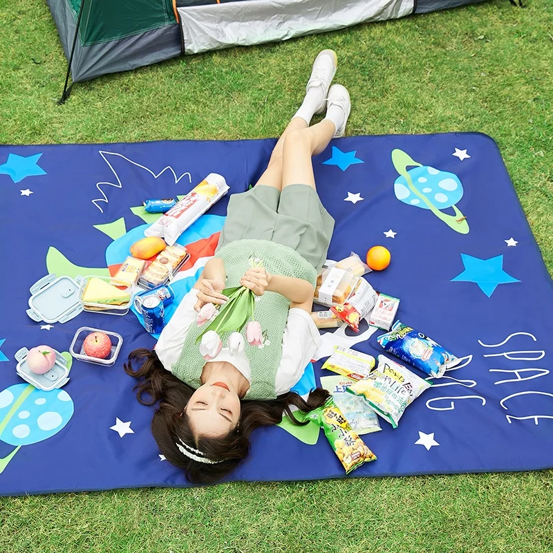 Portable Outdoor Folding Recycled Polyester Pvc Blue Voited Picnic Carpet Mat