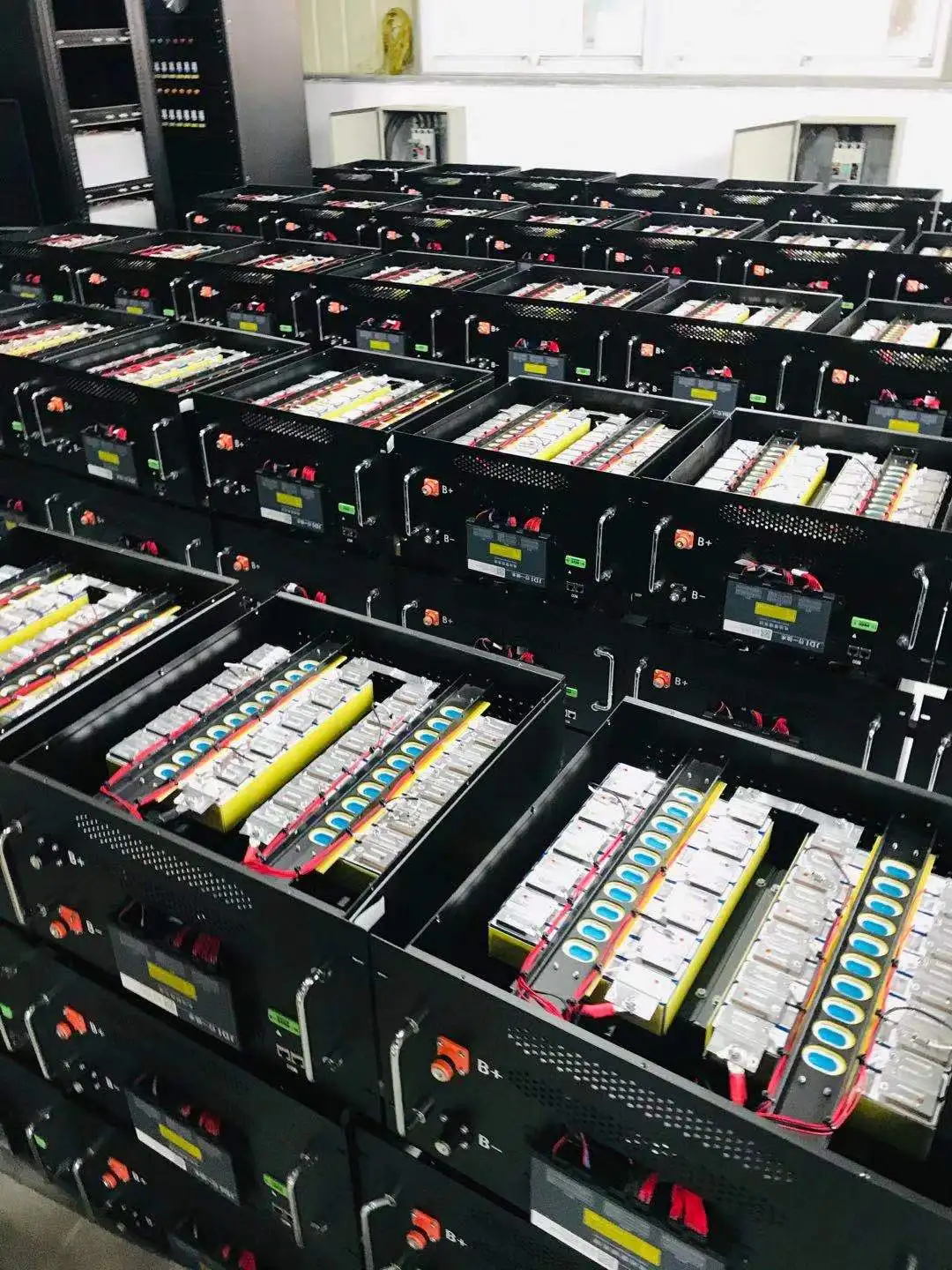 OEM 220V 360V 384V 100Ah 200Ah литий-железо-фосфатные аккумуляторы 22Kwh LifePO4 батарея для ИБП/на солнечной