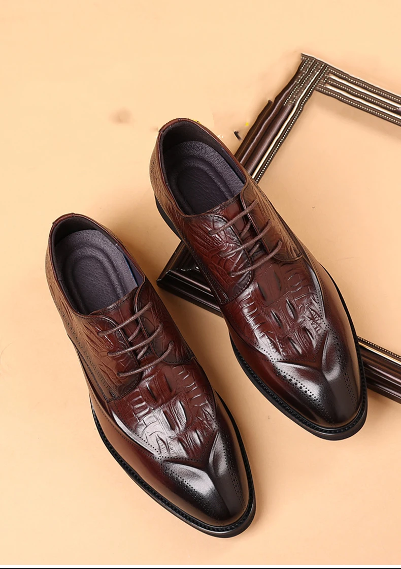 High-end leather cowhide formal gentleman comfortable soft sole abrasion resistant alligator print dress shoes
