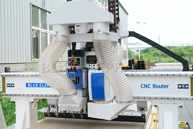 automatic cnc wood machines with saw blade for cabinet furniture cutting drilling