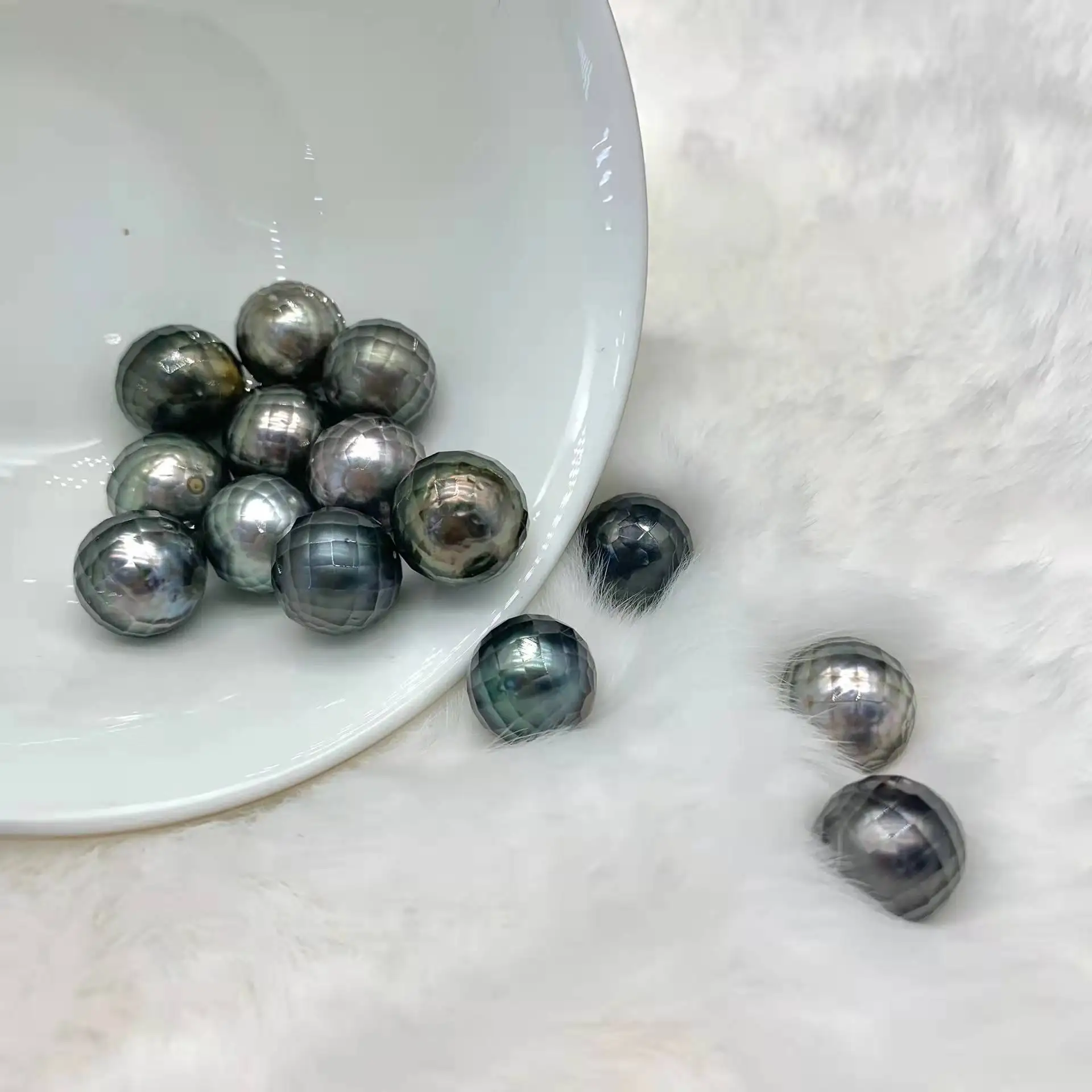 facet Seawater Tahitian round shape pearl loose pearls wholesale natural pearls for making jewelry