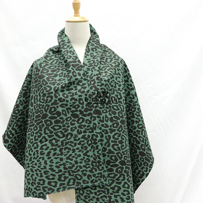 
Twill 100% Cotton Fabric Leopard Printed Fabric For Coat Pant Bag Hat clothing fabric 