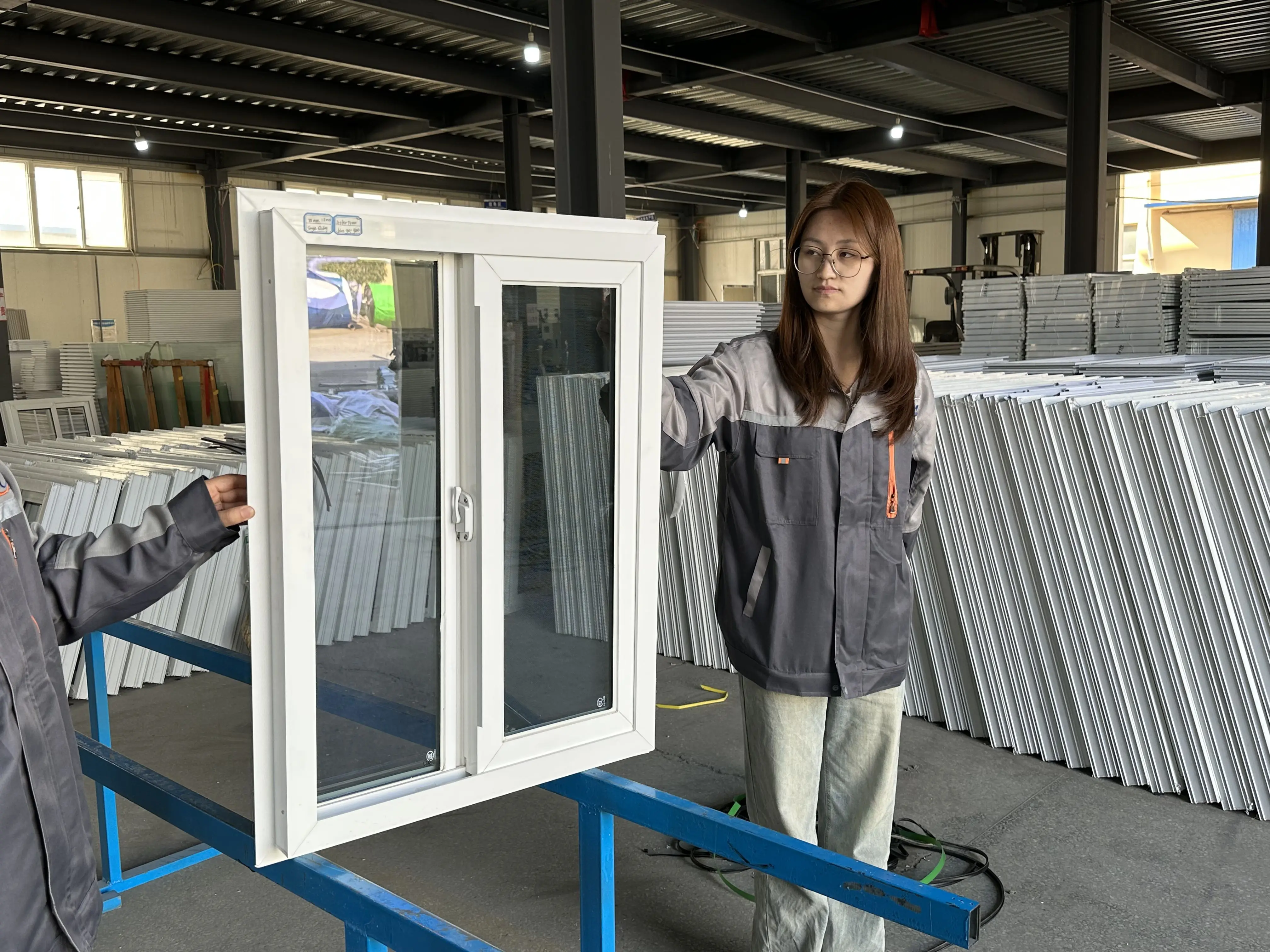 Restaurant Small Upvc Sliding  window  Customized Bathroom Narrow Frame Triple Glazed Sliding Windows