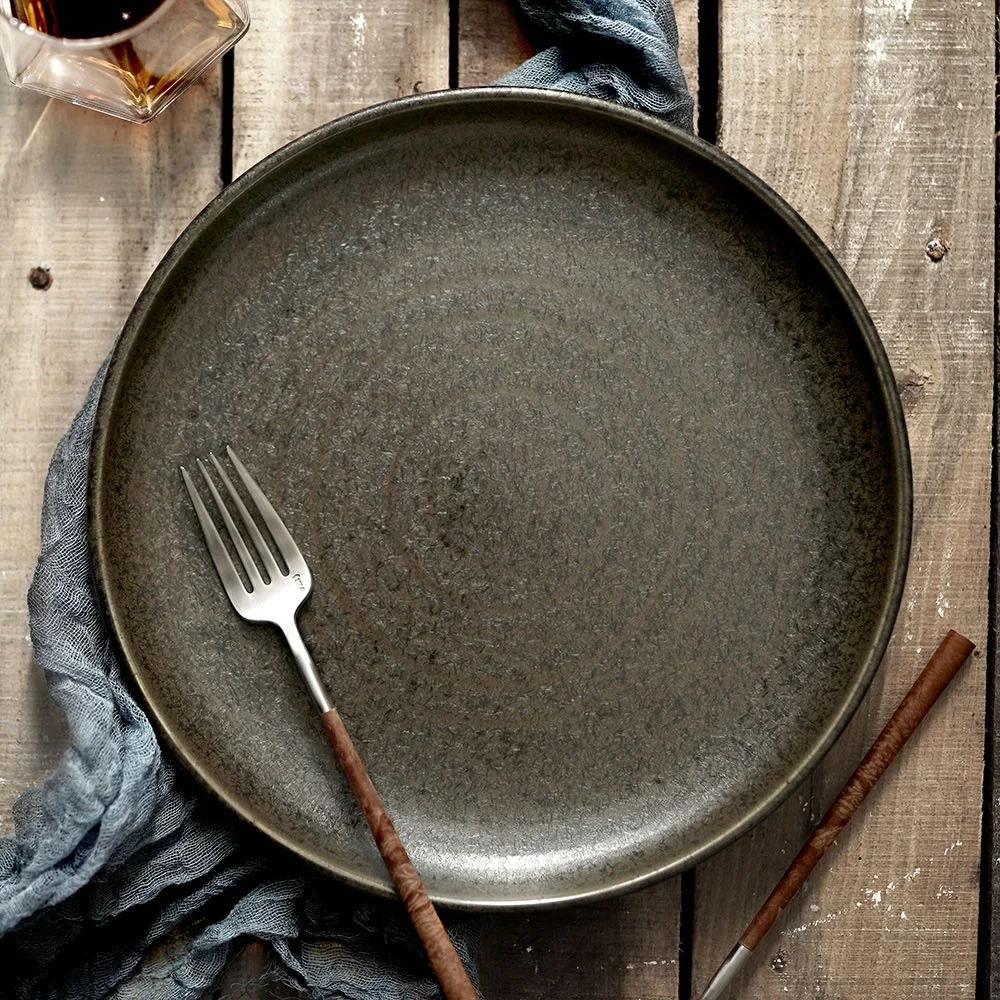 High Quality Reactive Black Catering Porcelain Plate Dishes Kitchen Round Ceramic Dinner Plates For Restaurant Hotel