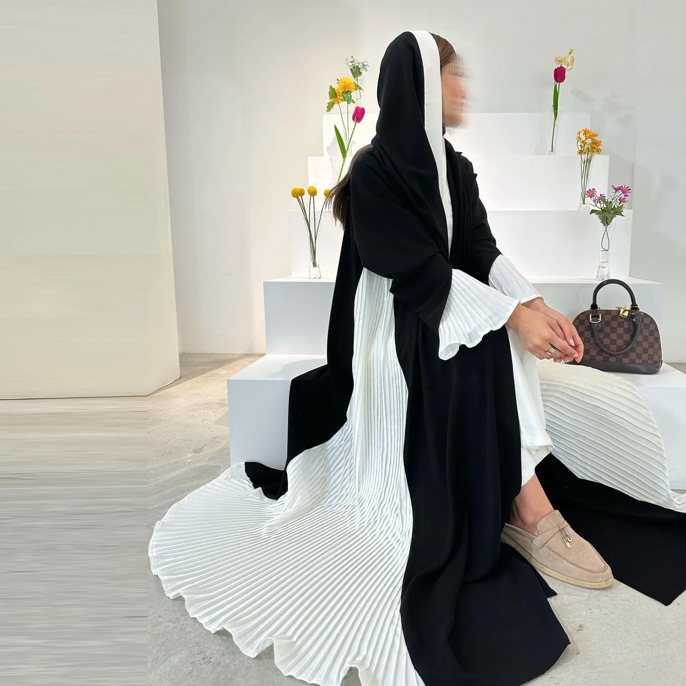 Turkey Muslim Clothing Dress Long Sleeve Maxi Robes Ladies Black And White Crinkle Pleated Abaya Gown Front Open Cardigan Kaftan