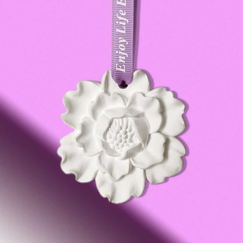 Wholesale Stocked Peony Flower Pendant Aromatherapy Scented Ceramic Aroma Porcelain Stone Essential Oil Fragrance Diffuser