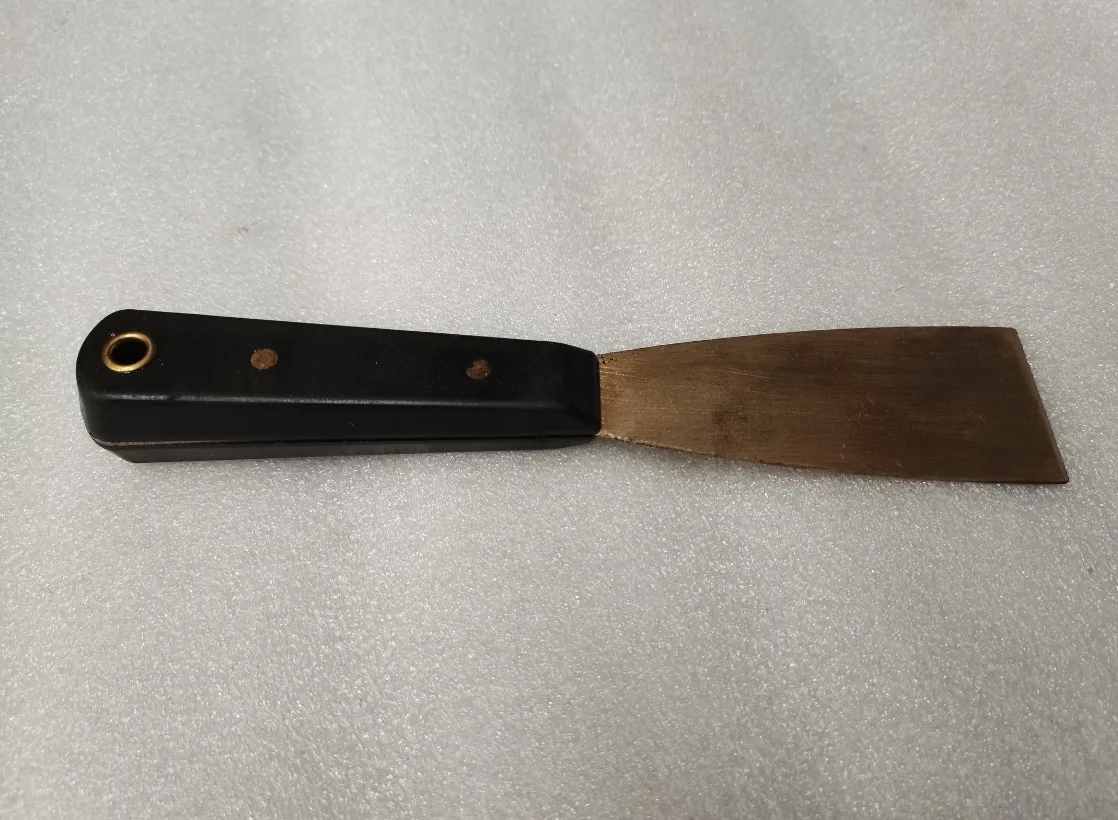 competitive price good feedback non sparking tool aluminum bronze 25x200mm putty knife with Black plastic handle